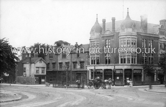 The George Public House, Wanstead, London. c.1906